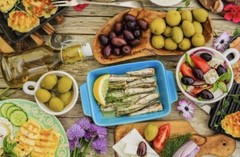 Season Sardines in Pure Olive Oil, 4.375-Oz Cans (4 Packs Of 6) 24 Cans