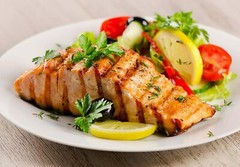 Premium Fresh Atlantic Salmon Fillets – Skinless, Individually Vacuum Packed