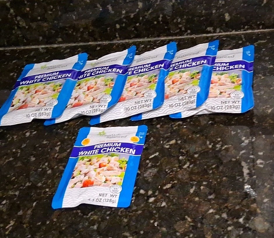 Food Life Balanced Fully Cooked PREMIUM WHITE CHiCKEN Lot 10oz×5 & 4.5oz×1