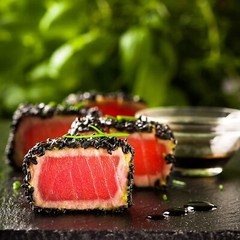 Yellowfin Tuna Steaks -Wild Caught from the Pacific, 100% Natural, Vacuum Packed
