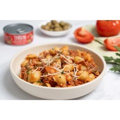 (4 pack) Tonnino Premium Yellowfin Tuna chunks with tomatoe and olives, 4.94 oz