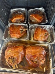 Packaged Meat Cooked Roasted Pork Pieces in Aluminum Foil Trays