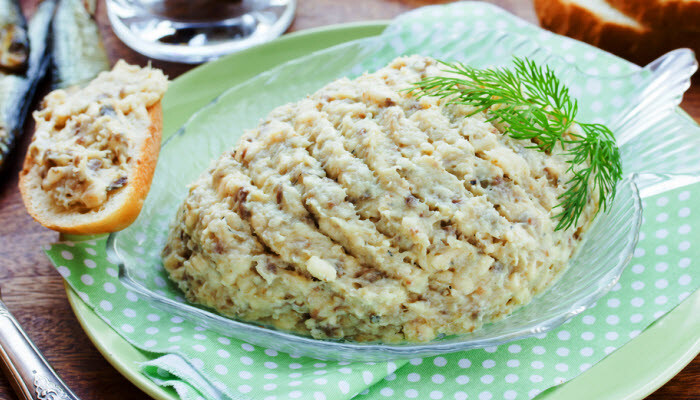 Whitefish salad 32 oz/2 lb for $37 Wild Caught Smoked !! US SELLER !!