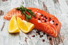 Premium Fresh Atlantic Salmon Fillets – Skinless, Individually Vacuum Packed