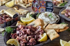 2 Pack Trader Joe’s Calamari Pieces in Olive Oil Tinned Squid Seafood