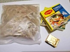 Combo Mix 100G Anchovies With 2 x 60G MAGGI Ikan Bilis Stock Cube HALAL