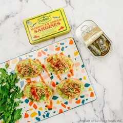 Flower Brand Spiced Sardines (Olive Oil) 4.38 oz, Wild-Caught from Morocco, H…