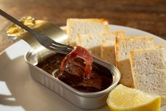 Fillet of Anchovies in Olive Oil, 1.76 oz 50g – Premium Italian Anchovies, Pr…