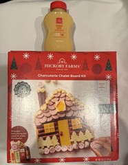 HICKORY FARMS / Super Bowl Party /Family Movie Night Meat & Cheese tray, Mustard