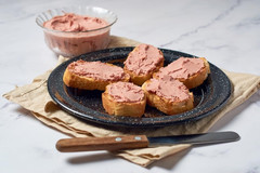 Henaff French Pork Liver Pate| Pate de Foie | Imported from France | 4.5 ounce (