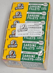 6 SARDINES IN 100% OLIVE OIL SEASON BRAND SKINLESS & BONELESS EXP 08/2029 Kosher