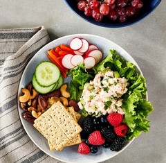 3-Pack Great Value Premium White Chicken Salad, Ready-to-Eat, 2.6 oz Pouches