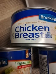 3 Cans Chicken Breast Brookdale 98% Fat Free. Gluten Free. 12.5oz C/u. White.
