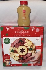 HICKORY FARMS / Super Bowl Party /Family Movie Night Meat & Cheese tray, Mustard