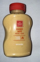 HICKORY FARMS / Super Bowl Party /Family Movie Night Meat & Cheese tray, Mustard