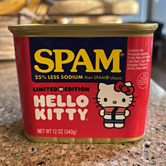 SPAM 25% Less Sodium Limited Edition Hello Kitty Meat 12 oz (340 g) Can