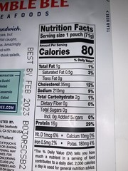 [12 Pouches x 2.5 oz] BUMBLE BEE Wild Caught Light Tuna in Water 16g protein MRE