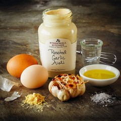 Roasted Garlic Aioli Sauce – 10.25 oz Gourmet Dipping Condiment