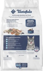 Blue Buffalo Tastefuls Adult Cat Dry Food, Multi-Protein Chicken & Turkey Recipe