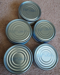 5 small cans Premium White Chicken in water 98% fat free easy open ready to eat