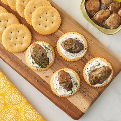 Smoked Oysters in Pure Olive Oil Canned Seafood 3.75 oz 4 Pack