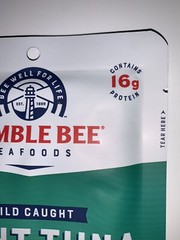 [12 Pouches x 2.5 oz] BUMBLE BEE Wild Caught Light Tuna in Water 16g protein MRE